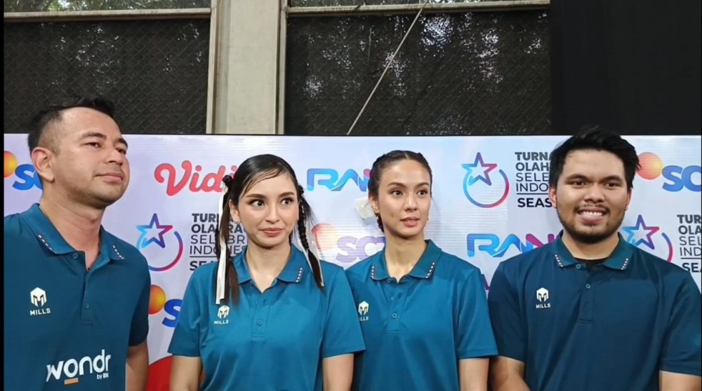 Raffi Ahmad, Valerie Tivanka, Nasya Marcella dan Thariq Halilintar di GOR Rawamangun, Jakarta Timur . [FTnews/Raka]